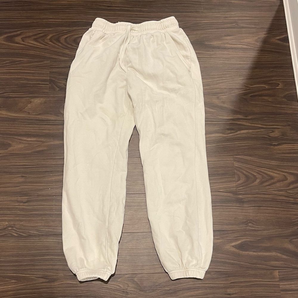 WeWoreWhat Ivory Sweatpants with drawstring Size Medium!